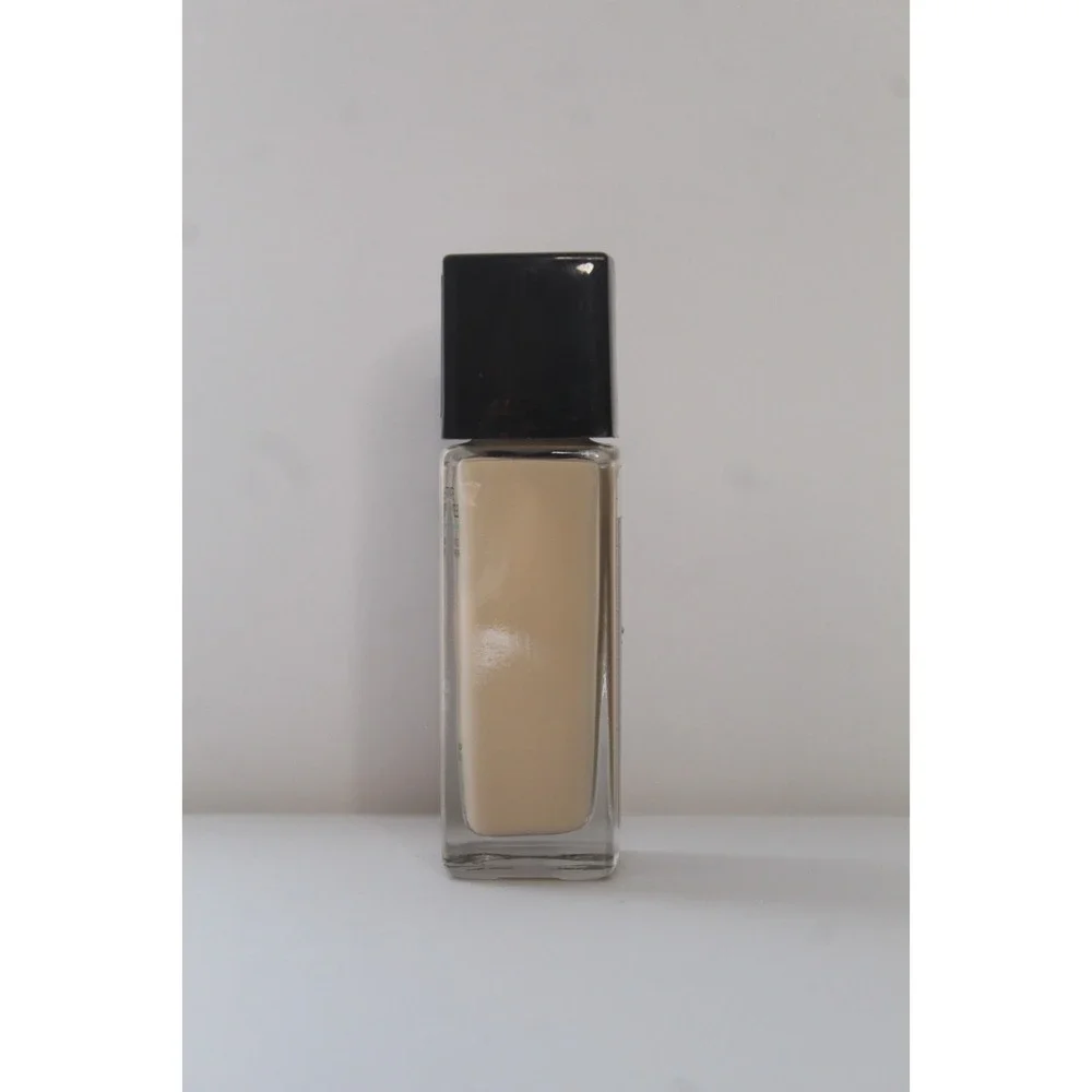 Maybelline Fit Me Matte & Poreless Liquid Foundation Makeup - 102 Fair Porcelain